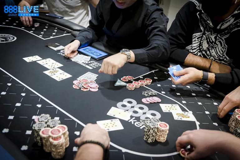 Il torneo di 888poker!