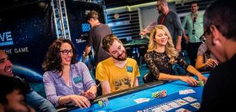 Una partita di poker